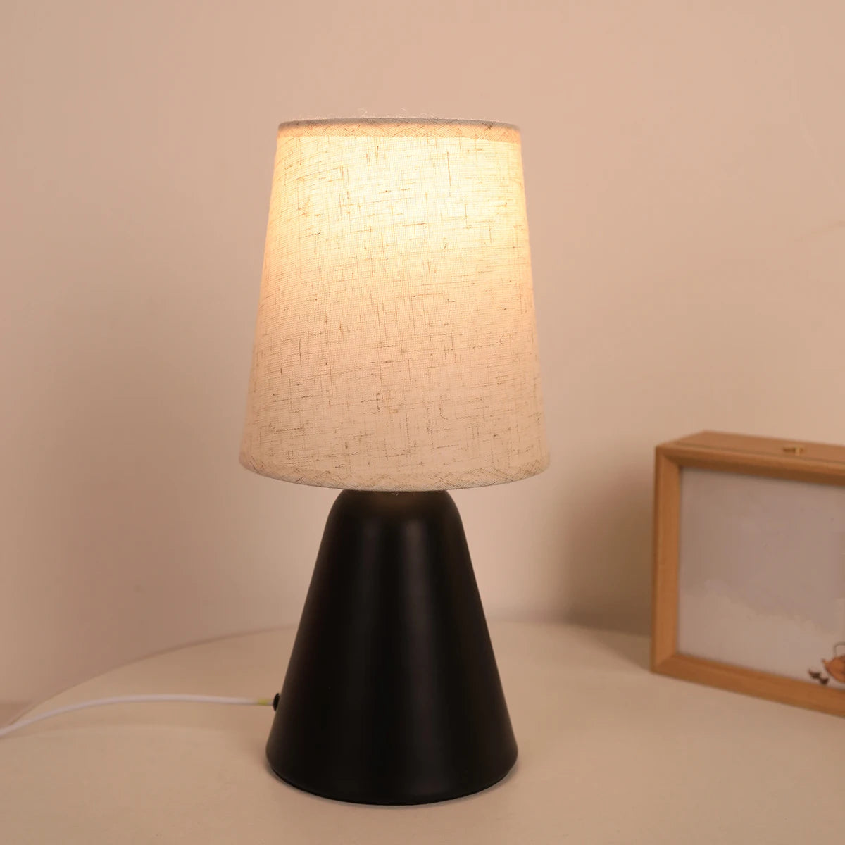 Modern Linen Art Table Lamp - Image 2